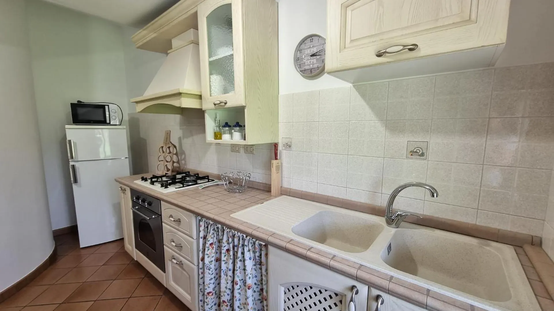 Eccociqua Assisi Guesthouse Santa Maria Degli Angeli  Santa Maria Degli Angeli (Assisi)